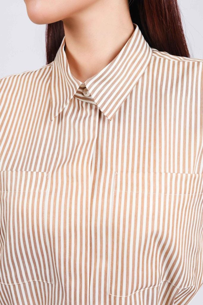 FAS33779 - Áo sơ mi công sở vải thô mỏng dáng croptop cổ đức eo rút thun tạo kiểu cài khuy trước - PANTIO