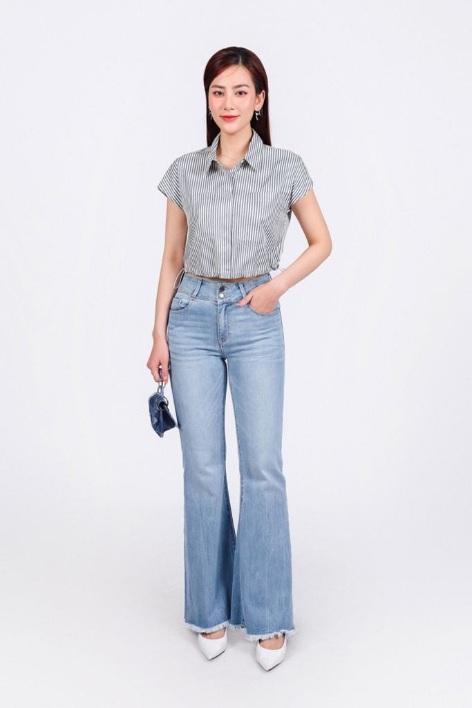 FAS33779 - Áo sơ mi công sở vải thô mỏng dáng croptop cổ đức eo rút thun tạo kiểu cài khuy trước - PANTIO