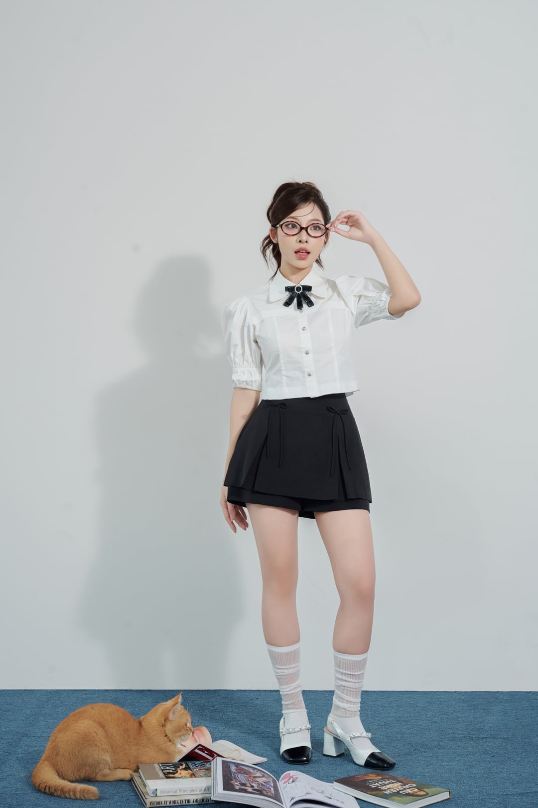 FAS33862 - Áo sơ mi vải thô mỏng dáng croptop, tay cộc bồng, nẹp cài khuy, nơ cổ cài rời, cổ sam - JAN