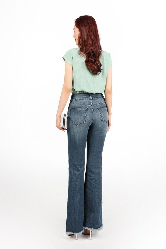 FAS34016 - Áo sơ mi công sở vải thô mỏng dáng croptop cổ đức tay chờm gấu phối vạt thắt eo tạo kiểu - PANTIO