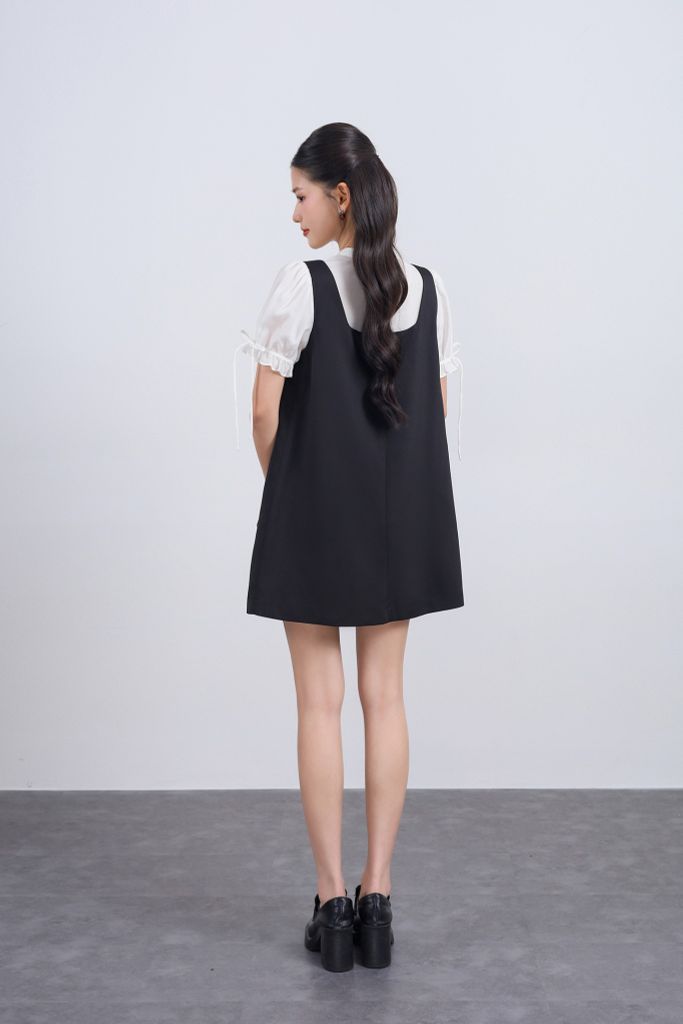 FDP33578 - Đầm dạo phố vải thô đũi dáng suông cổ vuông ngực áo thêu hoạ thân váy đính nắp túi ôp tạo kiểu - JAN.