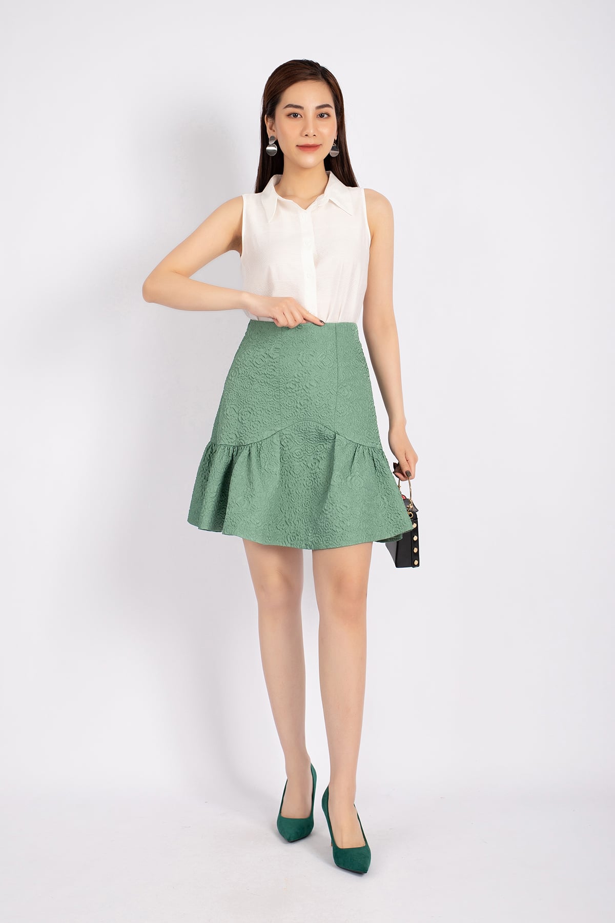 FAS53414 - Áo sơ mi dạo phố vải tơ dáng suông cổ đức không tay - PANTIO