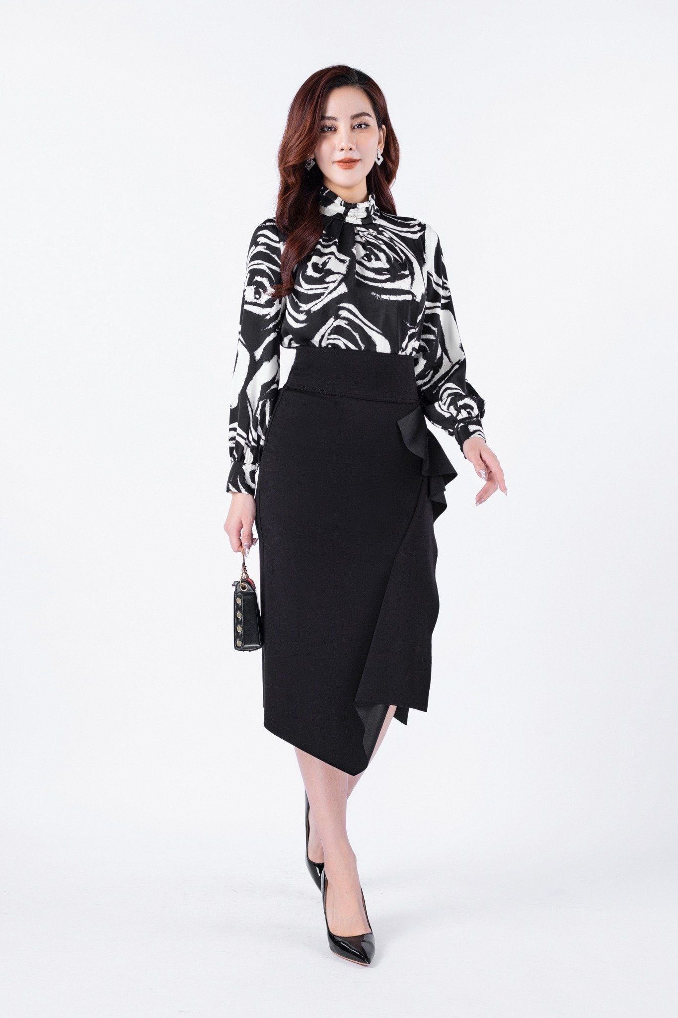 FAS53629 - Áo kiểu công sở vải lụa dáng suông cổ cao nhún tay rộng ống suông - PANTIO