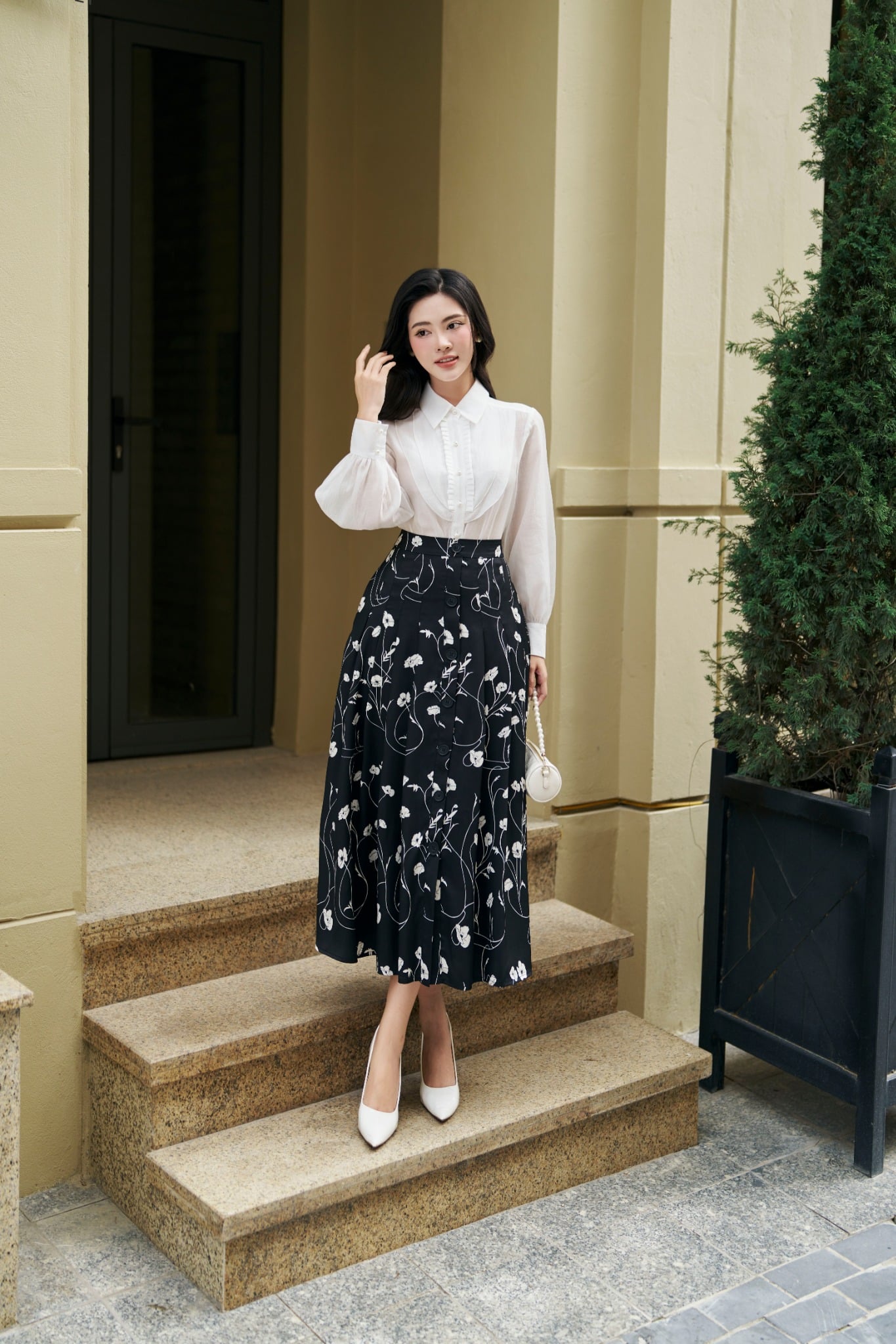 FJD31147 - Chân váy công sở vải thô lụa dáng xòe có lót vải habutai eo chạy mí chỉ khóa thân sau - PANTIO