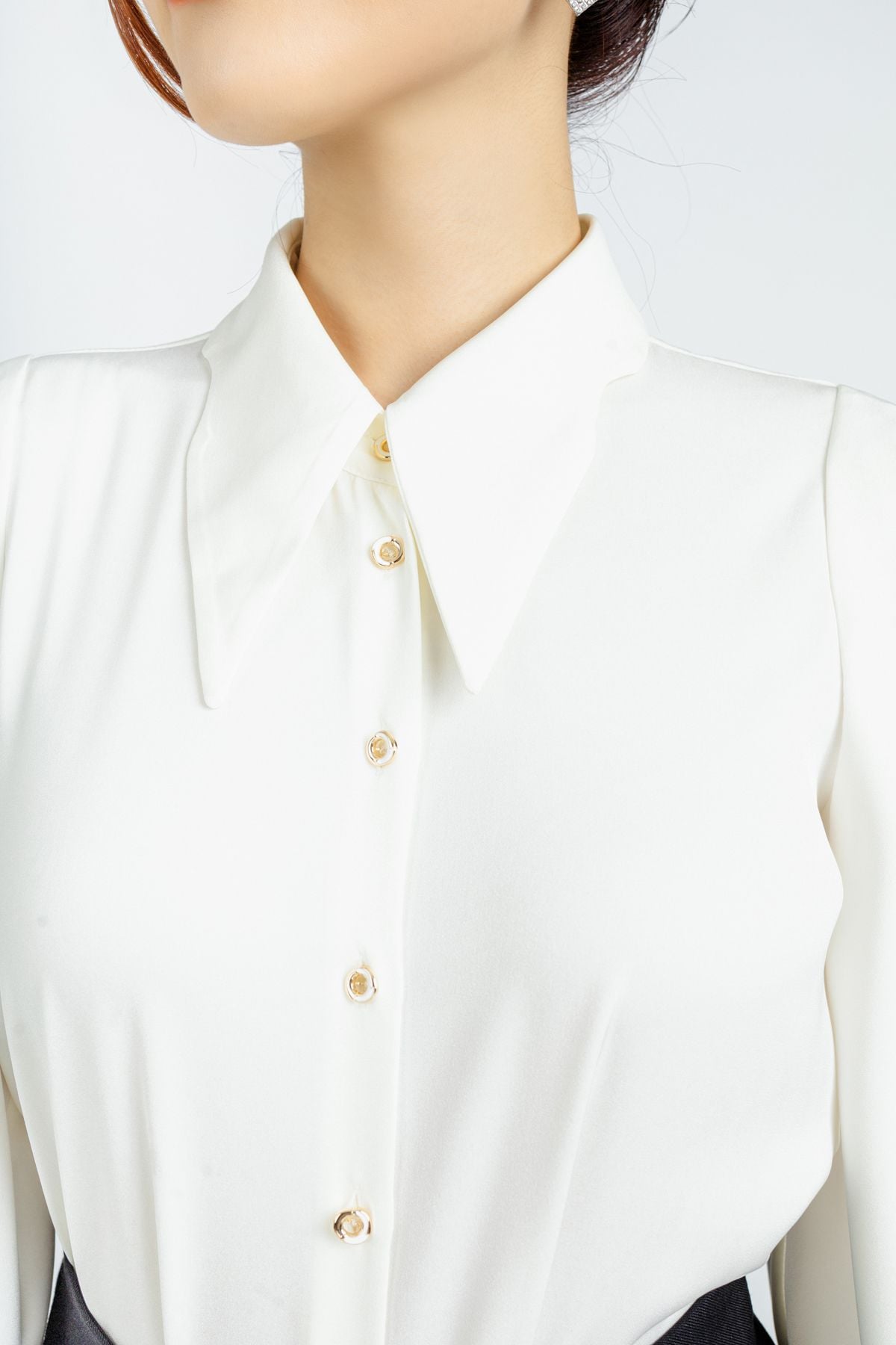 FAS53637 - Áo kiểu công sở vải lụa tằm cổ đức tay phối vải tơ hai vạt tạo kiểu - PANTIO