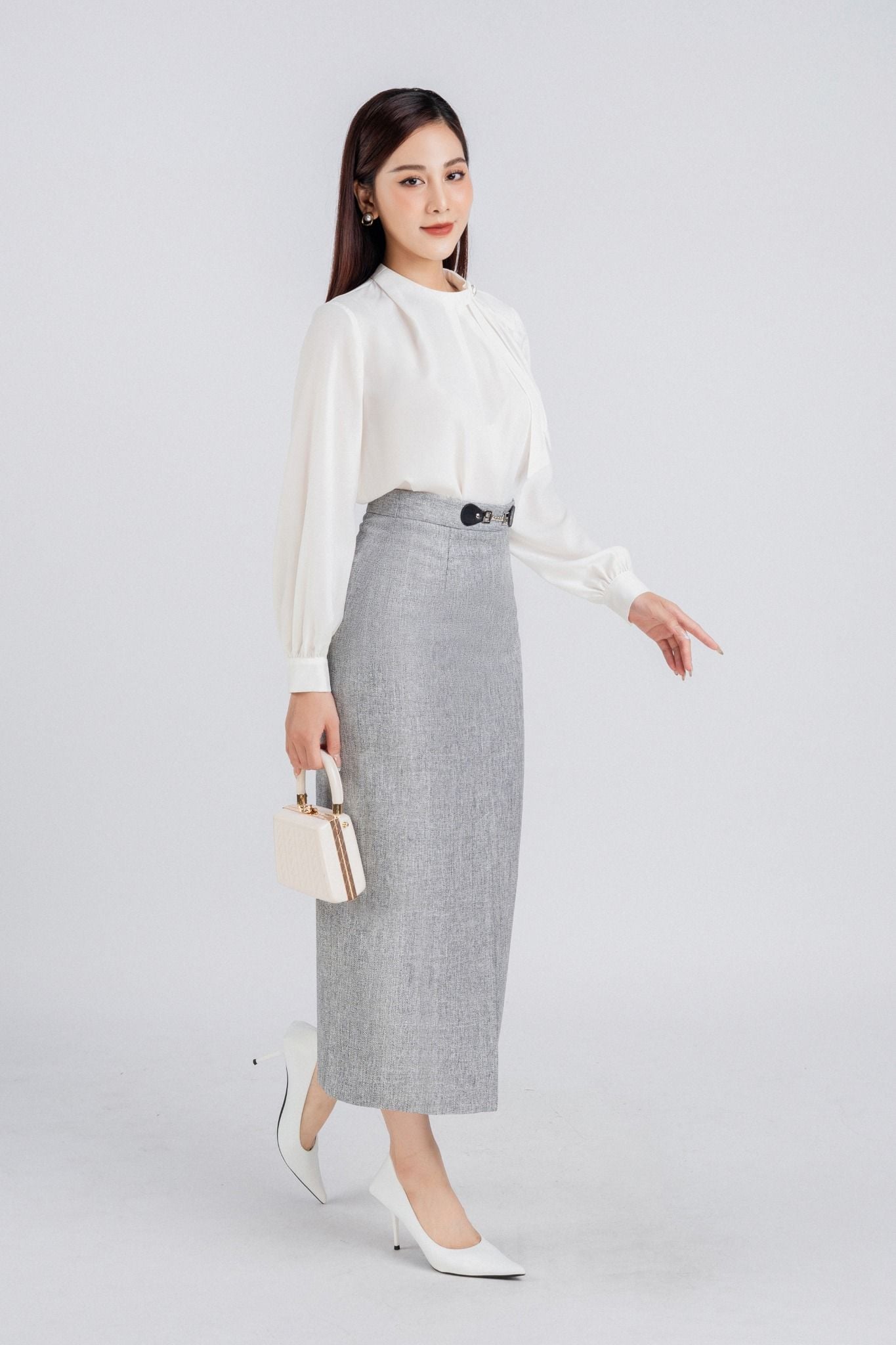 FJD51197 - Chân váy công sở vải thô dày dáng bút chì dài xẻ tà trước phối da + kim loại trang trí khóa thân sau - PANTIO