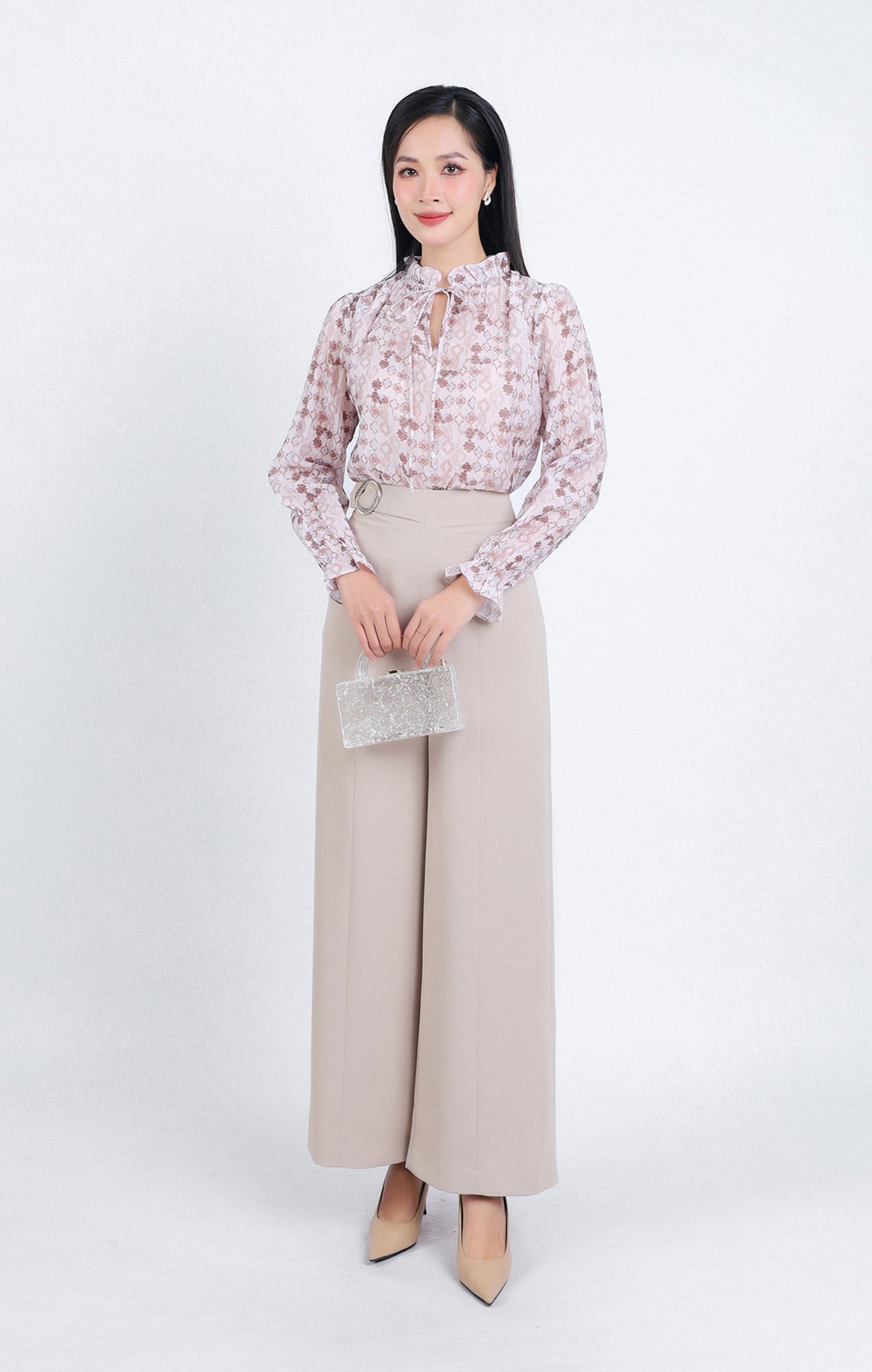 FAS53663 - Áo sơ mi công sở vải tơ hoa dáng suông cổ kiểu xếp ly phối dây nơ tay áo xoè bo chun - PANTIO