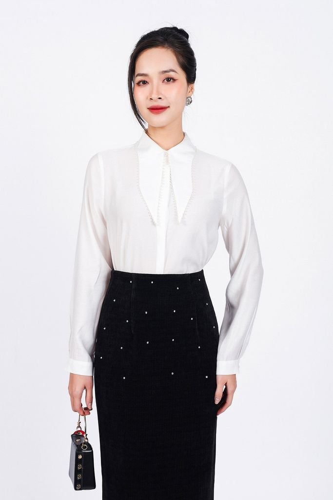 FAS53783 - Áo sơ mi công sở vải tơ dáng suông cổ đức bản to đính viền ngọc tạo kiểu - PANTIO