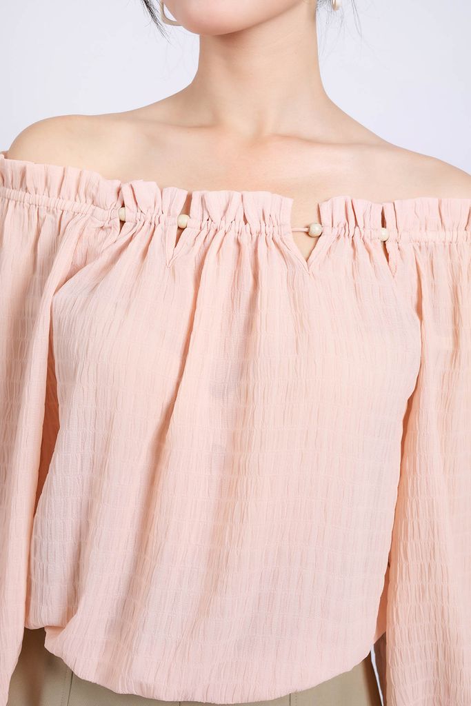 FAS53784 - Áo sơ mi công sở vải chiffon xốp dáng suông trễ vai phối chun co giãn tay dài bồng nhẹ có bo chun cổ tay - PANTIO