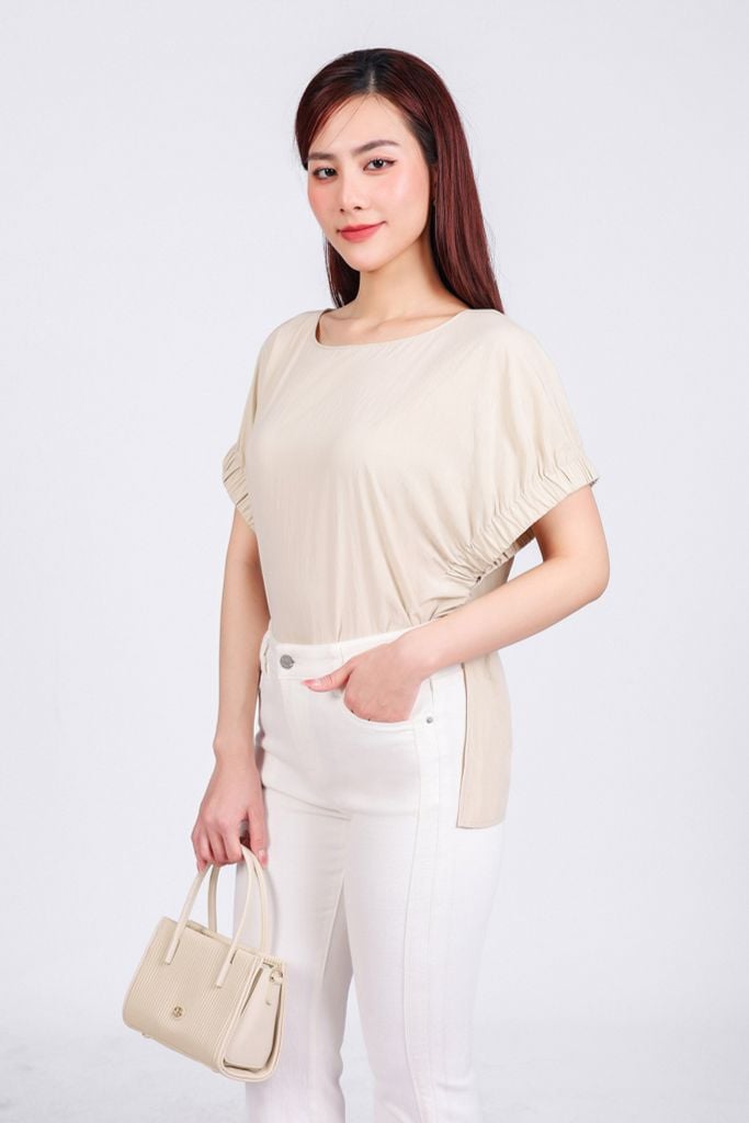 FAS53819 - Áo sơ mi công sở vải tuyp xy mỏng dáng suông cổ tròn tay cánh dơi phối chun thân áo xẻ tà tạo kiểu - PANTIO