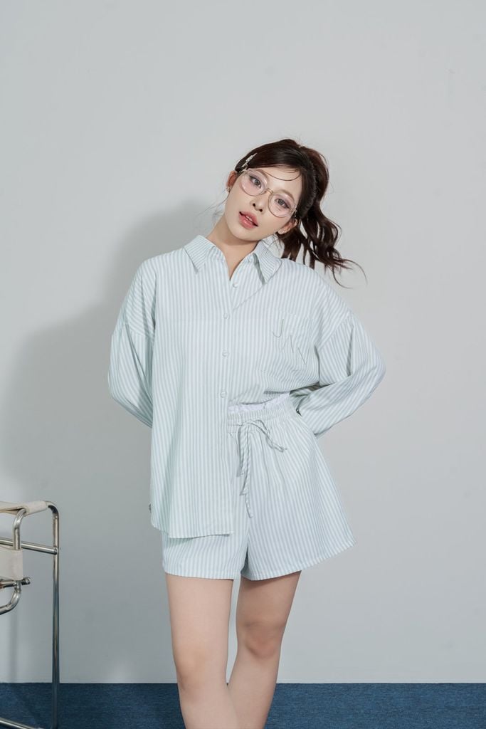 FQN3380 - Quần short dạo phố vải thô mỏng eo phối ren cạp bo chun - JAN.