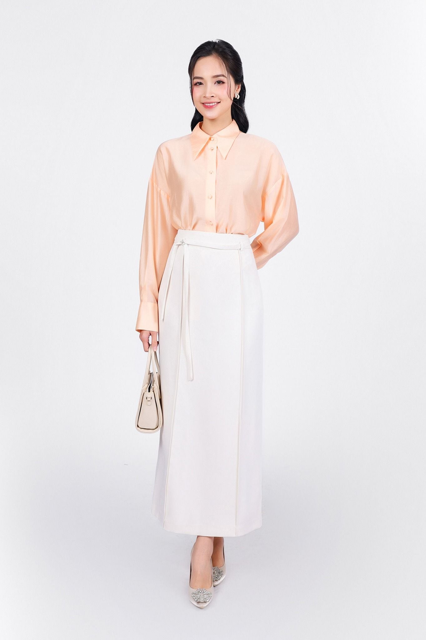 FAS53882 - Áo sơ mi công sở vải tơ dáng suông cổ đức tay măng sec thân áo phối khuy bọc - PANTIO