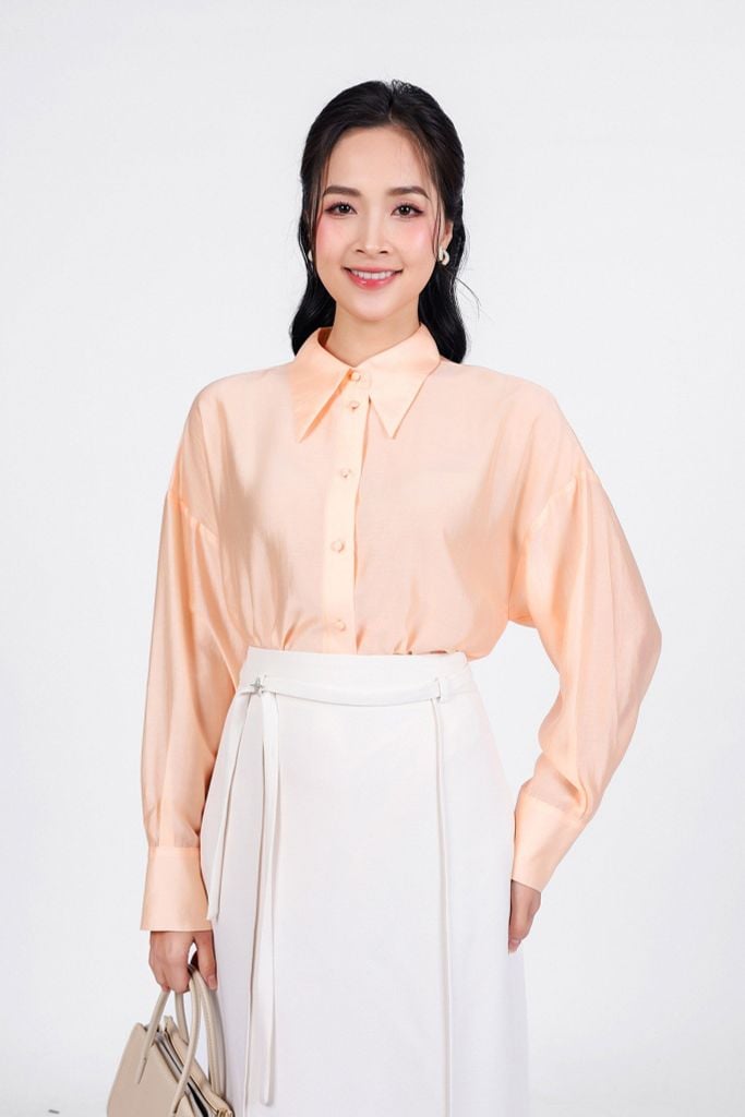 FAS53882 - Áo sơ mi công sở vải tơ dáng suông cổ đức tay măng sec thân áo phối khuy bọc - PANTIO