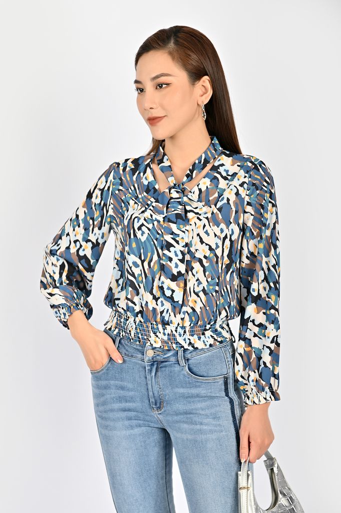 FAS73389 - Áo kiểu công sở vải lụa dáng croptop cạp bo chun cổ buộc nơ - PANTIO