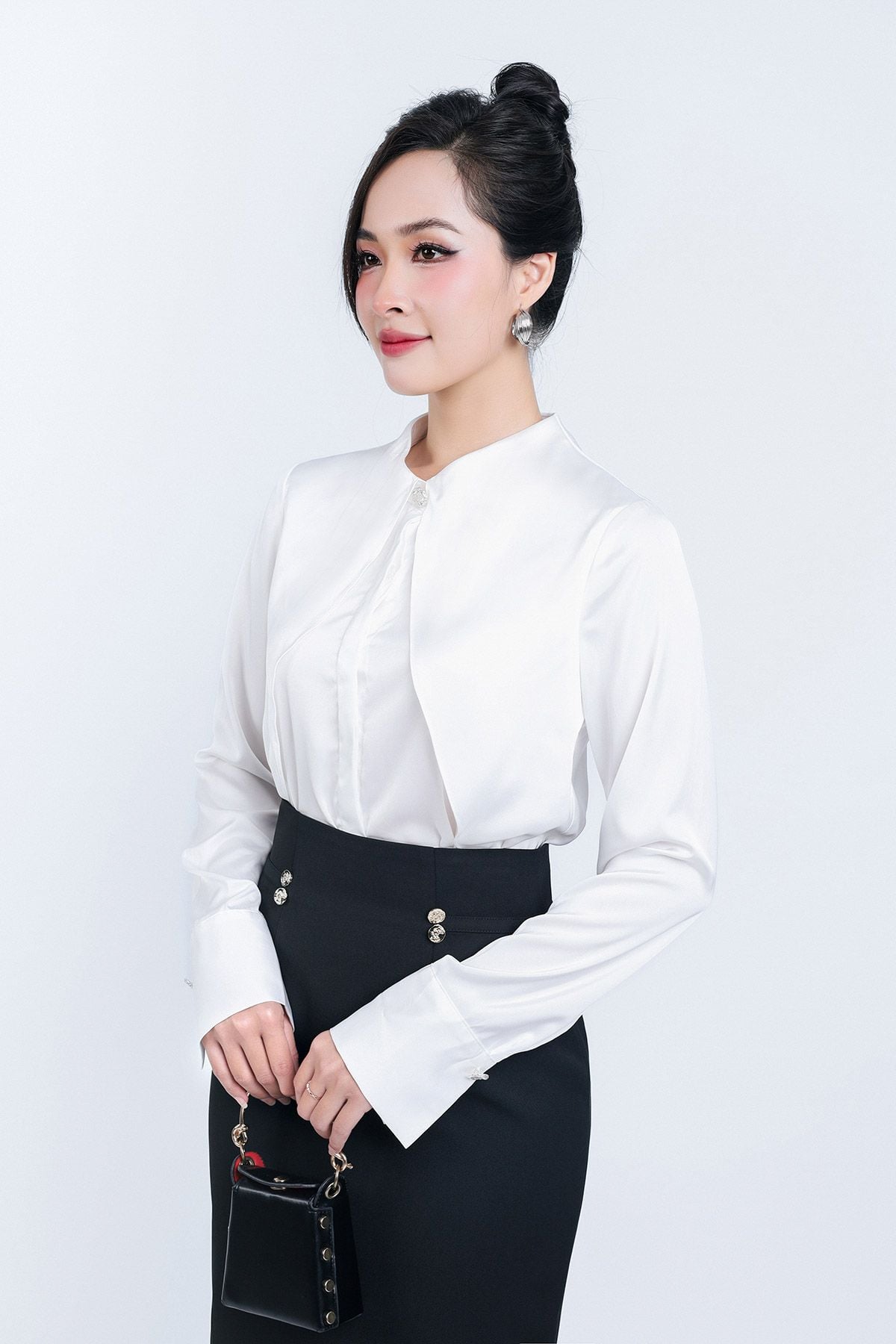 FJD51188 - Chân váy công sở vải thô dáng bút chì thân đính khuy kim loại trang trí khoá thân sau - PANTIO