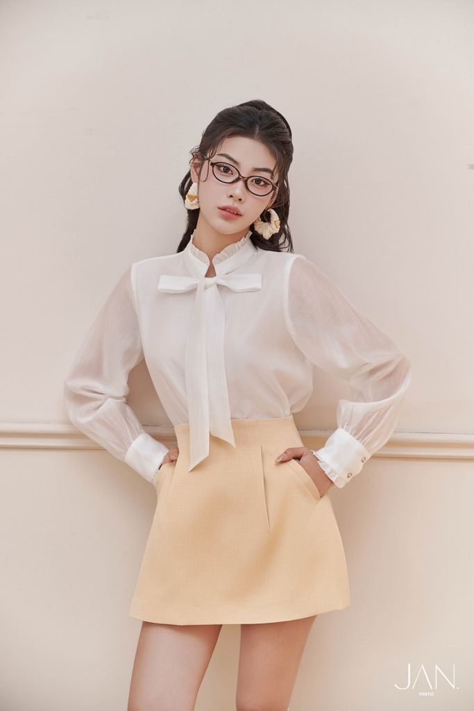 BJN93369 - Chân váy dáng A ngắn, cạp liền, chiết ly eo, khóa sau - JAN.