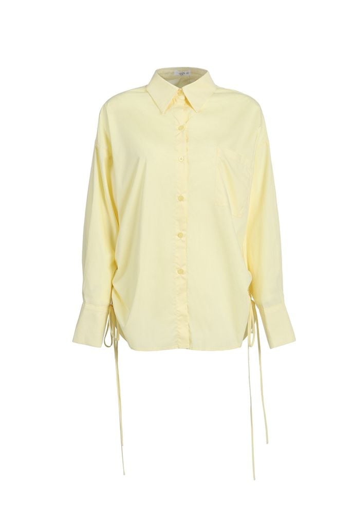 FAS73896 - Áo sơ mi dáng suông, cổ đức, nẹp cài khuy, vai trễ, rút dây buộc eo, túi ốp ngực 1 bên, gấu đuôi tôm, tay dài măng séc cài - JAN.