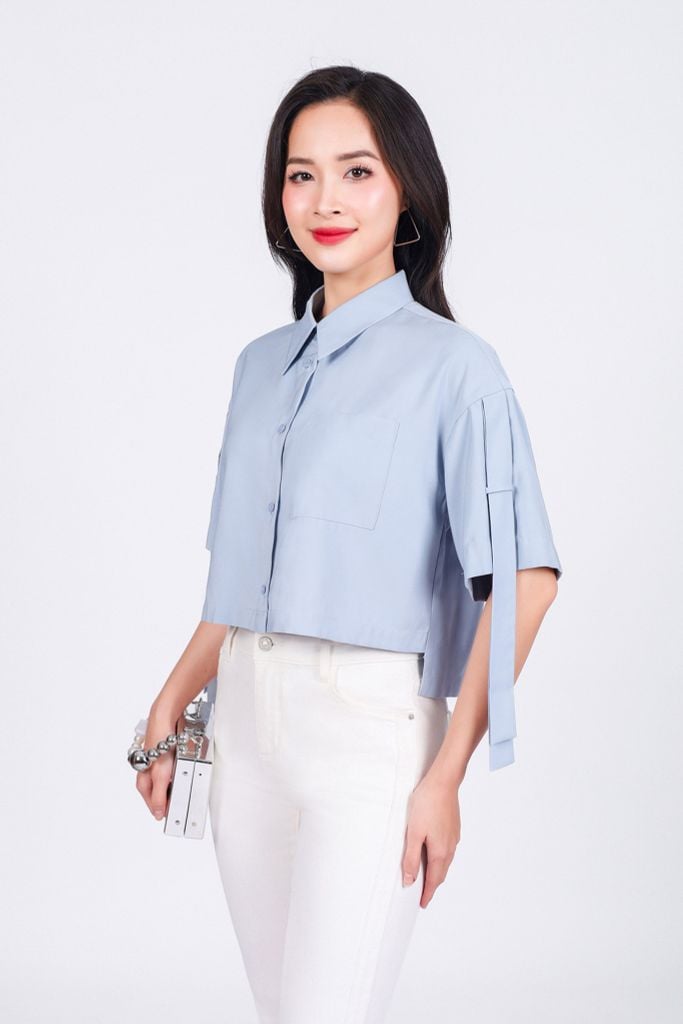 FAS93880 - Áo sơ mi công sở vải tuyp xy dáng lửng cổ đức tay lỡ vai áo phối dây tạo kiểu cài khuy trước - PANTIO