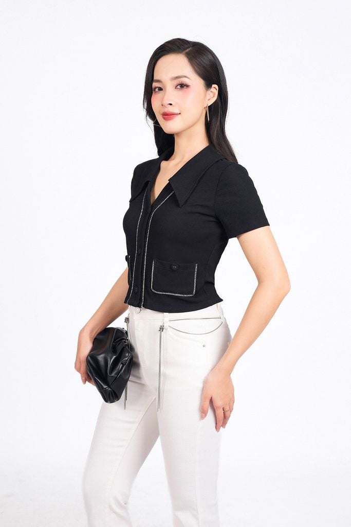 FAT1456 - Áo thun vải len dáng croptop cổ xẻ V tay cộc thân áo phối viền xích thời trang - PANTIO