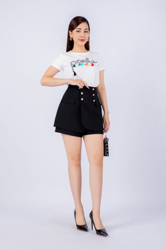 FQN3350 - Quần short dạo phố vải tuytsi dáng A ống rộng vạt chồng giả váy thân phối nắp túi đính cúc trang trí khóa thân sau - PANTIO