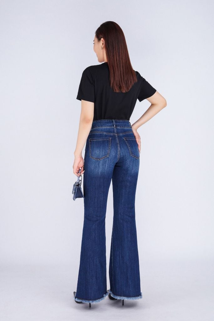 FAT3355 - Áo thun dạo phố vải cotton dáng suông cổ tròn tay phối ren tạo kiểu thân đính tag chữ kim loại trang trí - PANTIO