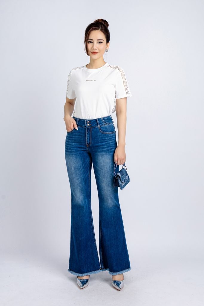 FAT3355 - Áo thun dạo phố vải cotton dáng suông cổ tròn tay phối ren tạo kiểu thân đính tag chữ kim loại trang trí - PANTIO