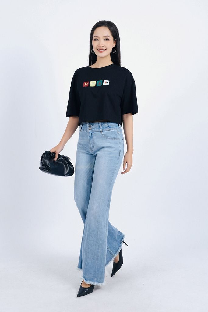 FAT3356 - Áo thun vải Cotton dáng croptop tay lửng ngực áo in hoạ tiết trang trí - PANTIO