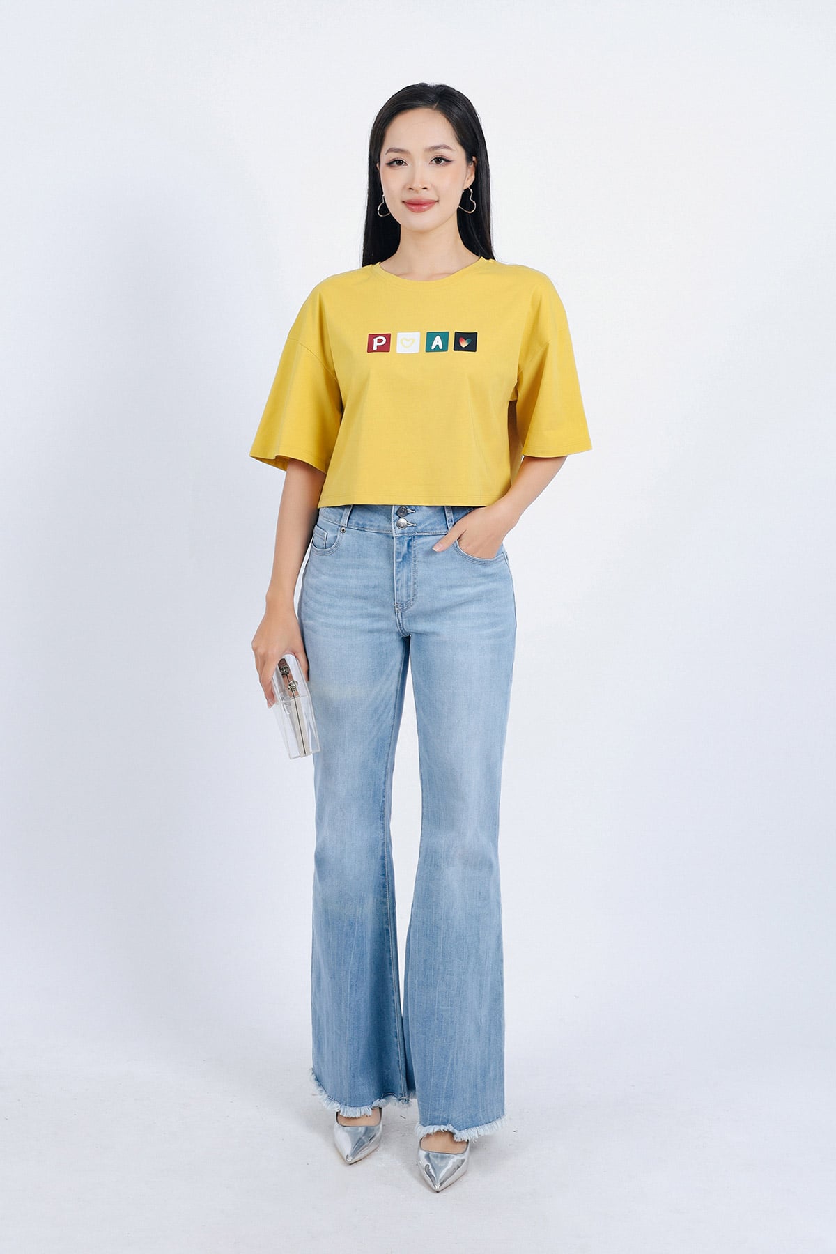 FAT3356 - Áo thun vải Cotton dáng croptop tay lửng ngực áo in hoạ tiết trang trí - PANTIO