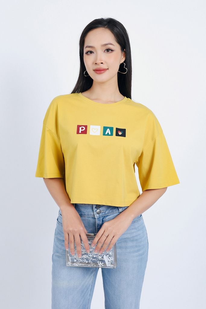FAT3356 - Áo thun vải Cotton dáng croptop tay lửng ngực áo in hoạ tiết trang trí - PANTIO