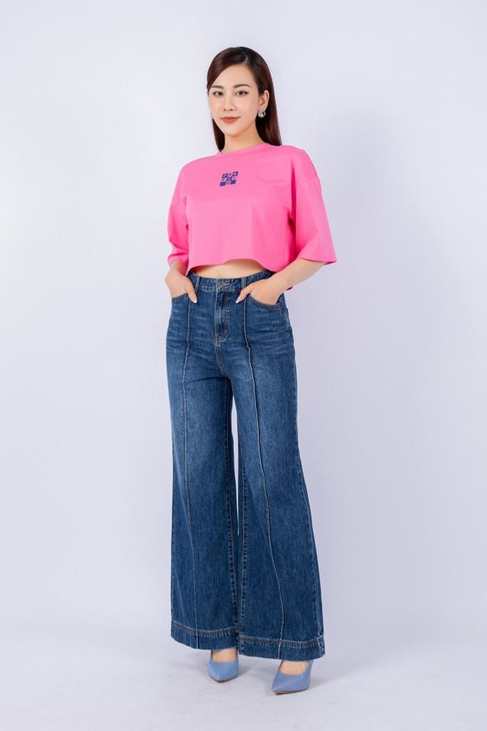 FAT3357 - Áo thun dạo phố vải cotton dáng croptop suông rộng cổ tròn tay lỡ thân ngực phối hình in trang trí - PANTIO