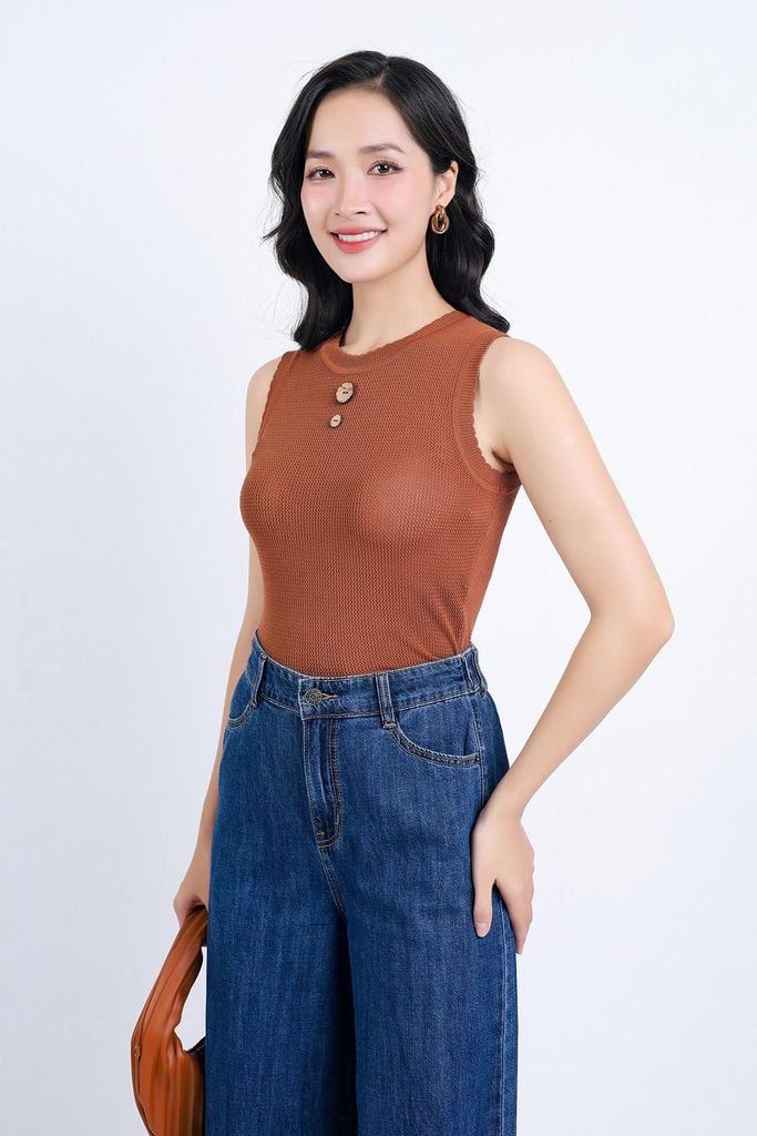FAT3376 - Áo len cao cấp dáng ôm cổ tròn không tay cổ áo đính khuy trang trí - PANTIO