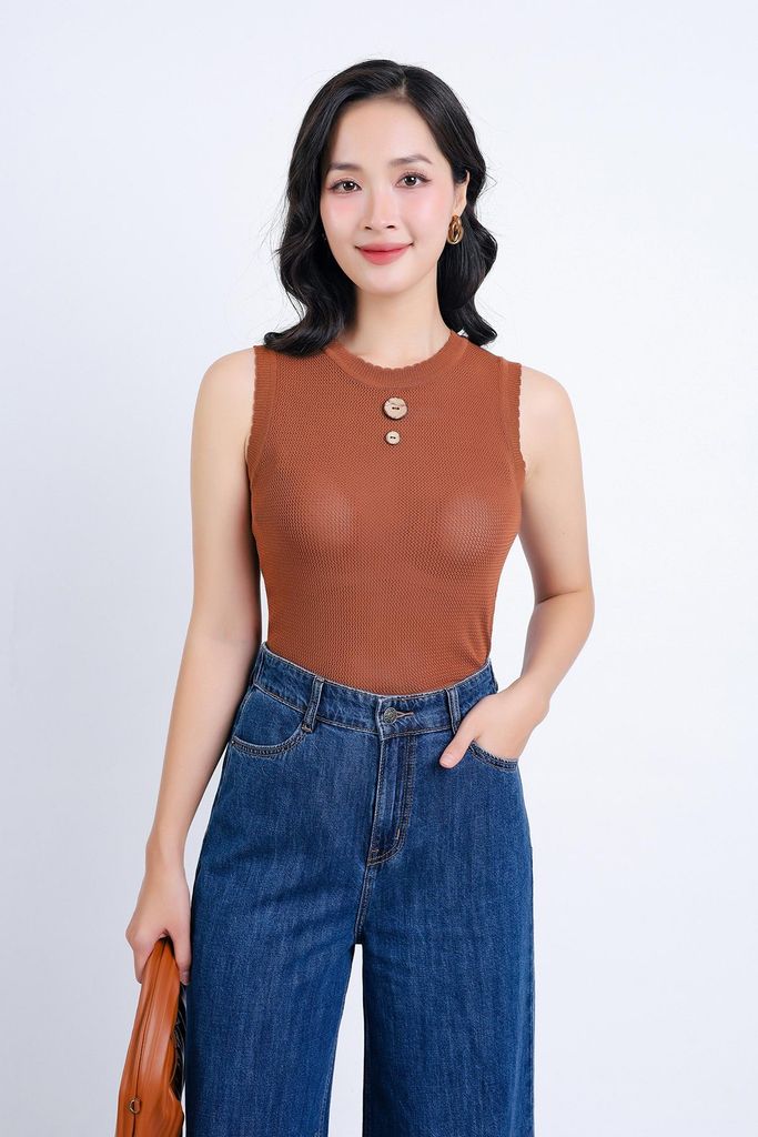 FAT3376 - Áo len cao cấp dáng ôm cổ tròn không tay cổ áo đính khuy trang trí - PANTIO