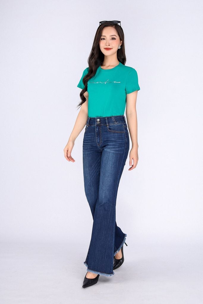 FAT3386 - Áo thun dạo phố vải cotton dáng suông cổ tròn thân phối hình in trang trí - PANTIO
