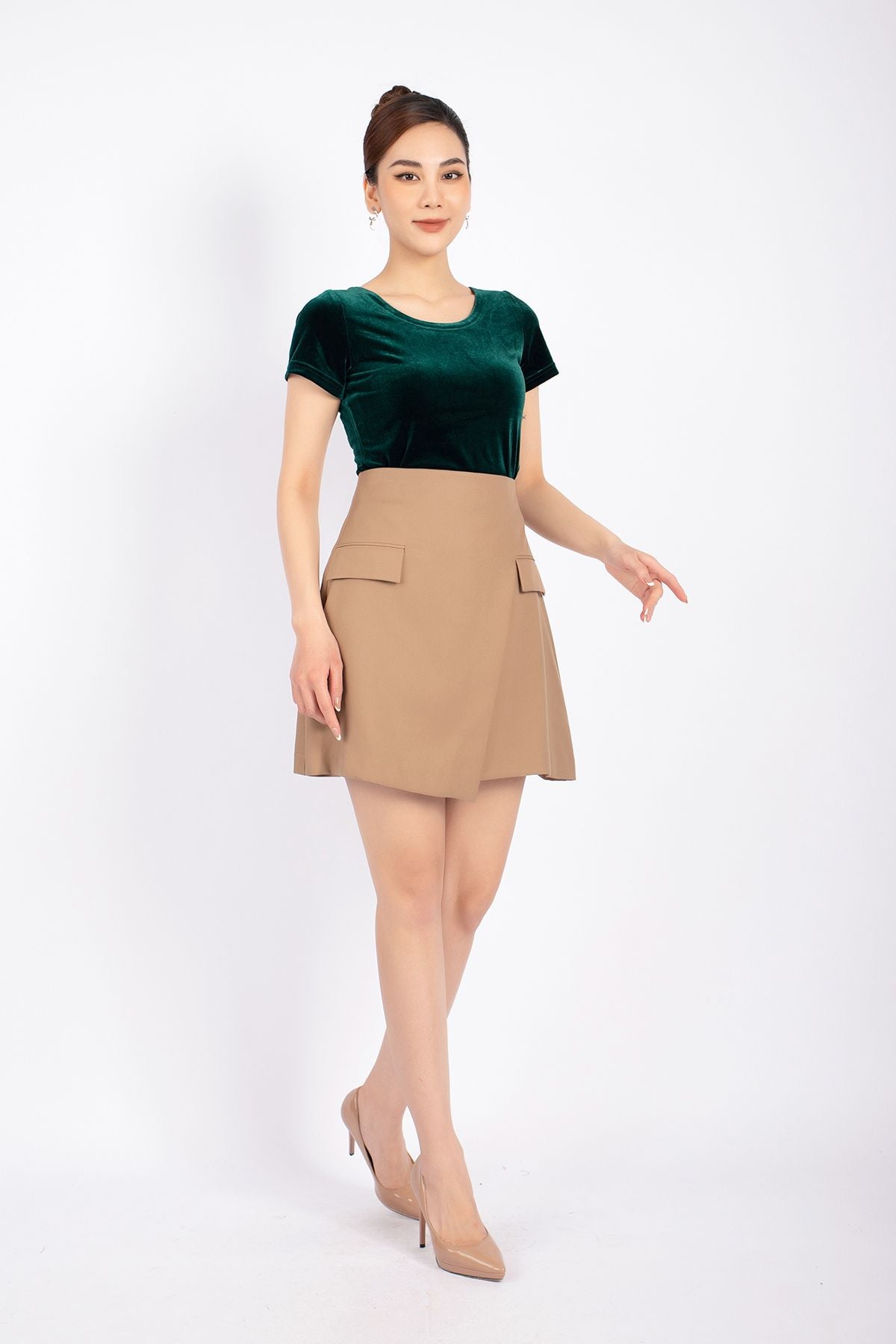 FAT5291 - Áo thun dạo phố vải nhung dáng croptop cổ tròn tay ngắn - PANTIO