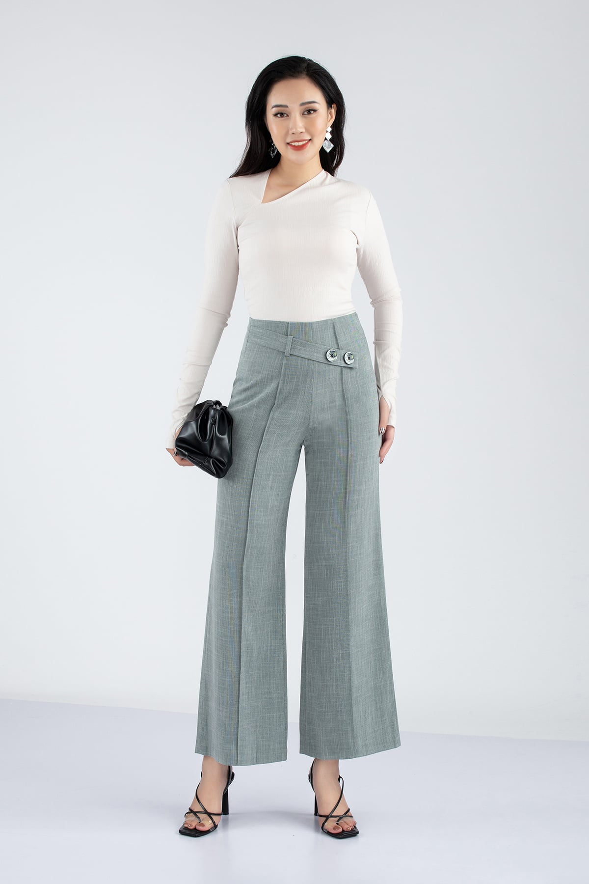 Áo dệt kim chất liệu thô đũi cổ lệch cách điệu dài tay dáng ôm FAT7229 - PANTIO