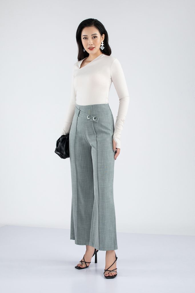 Áo dệt kim chất liệu thô đũi cổ lệch cách điệu dài tay dáng ôm FAT7229 - PANTIO