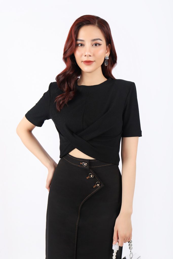 FAT7309 - Áo thun dạo phố vải len dáng croptop độn cầu vai thân xoắn tạo kiểu - PANTIO