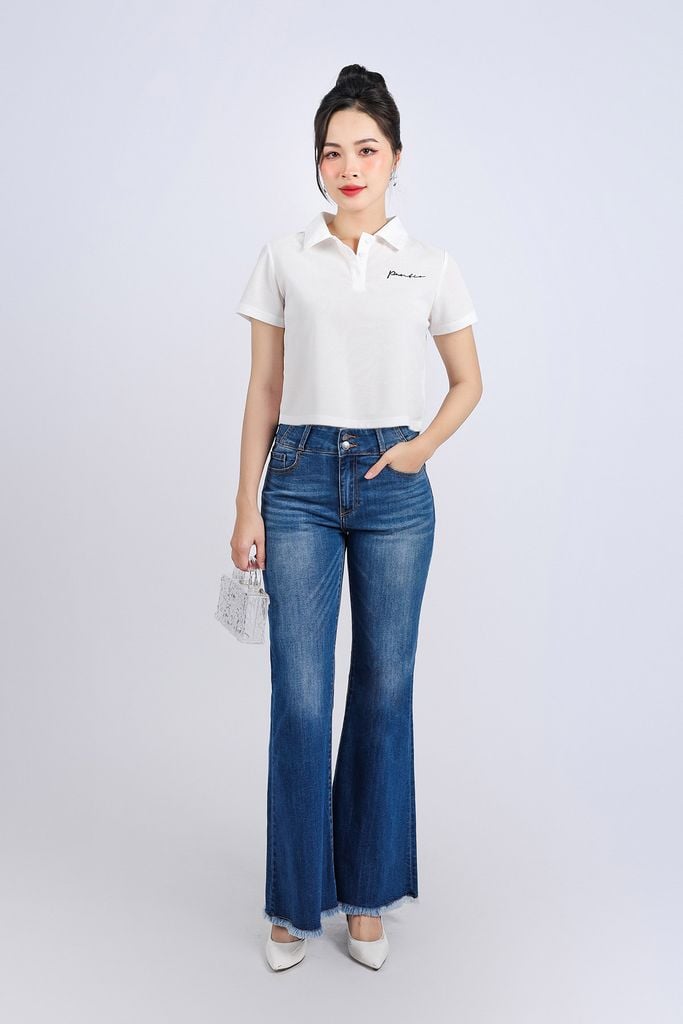 FAT7427 - Áo thun cotton dáng croptop cổ đức ngực áo thêu hoạ tiết thời trang - PANTIO