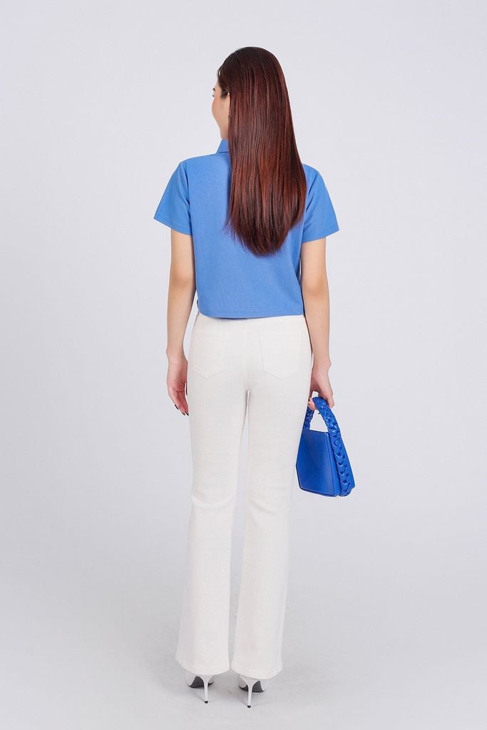 FAT7427 - Áo thun cotton dáng croptop cổ đức ngực áo thêu hoạ tiết thời trang - PANTIO