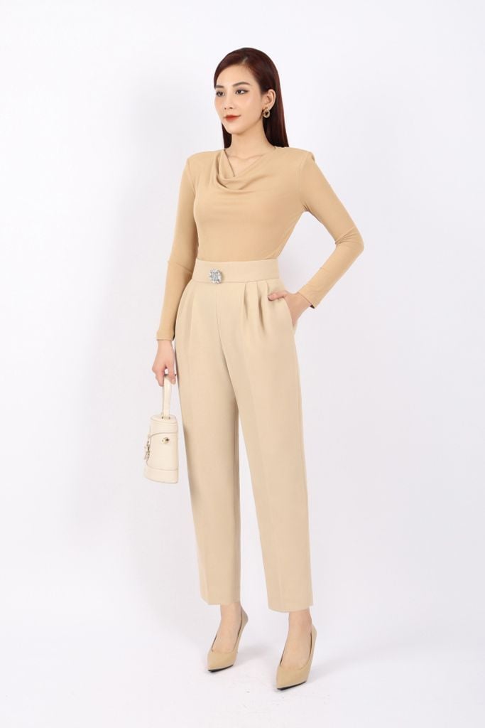 FQD51068 - Quần công sở vải thô dày dáng baggy ly bong tạo kiểu kèm hoa cài trang trí khóa thân sau - tỷ lệ kèo 8899