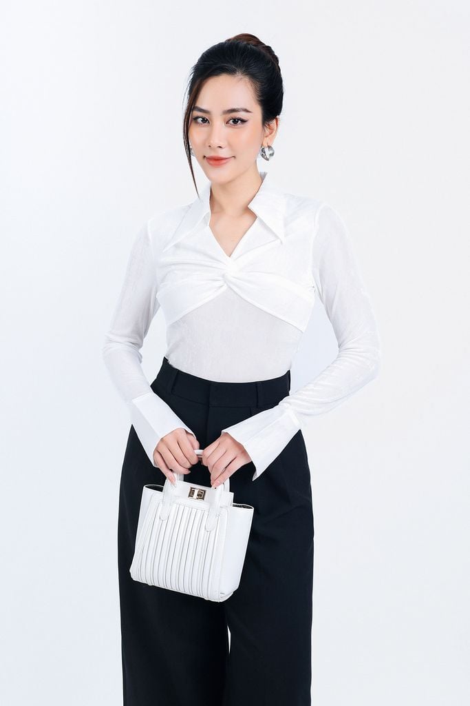 FAT9400 - Áo thun vải len co giãn dáng ôm cổ đức xẻ V ngực xoắn tạo kiểu - PANTIO