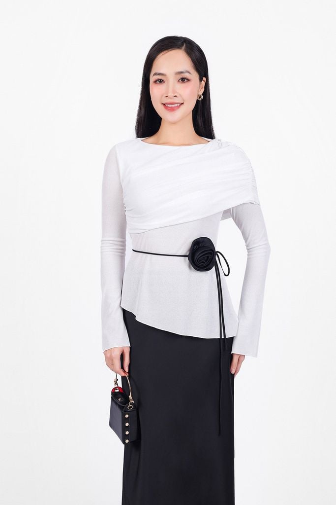 FAT9436 - Áo dệt kim vải len dáng ôm cổ thuyền lệch vai gấu áo vạt chéo kèm dây hoa tạo kiểu - PANTIO