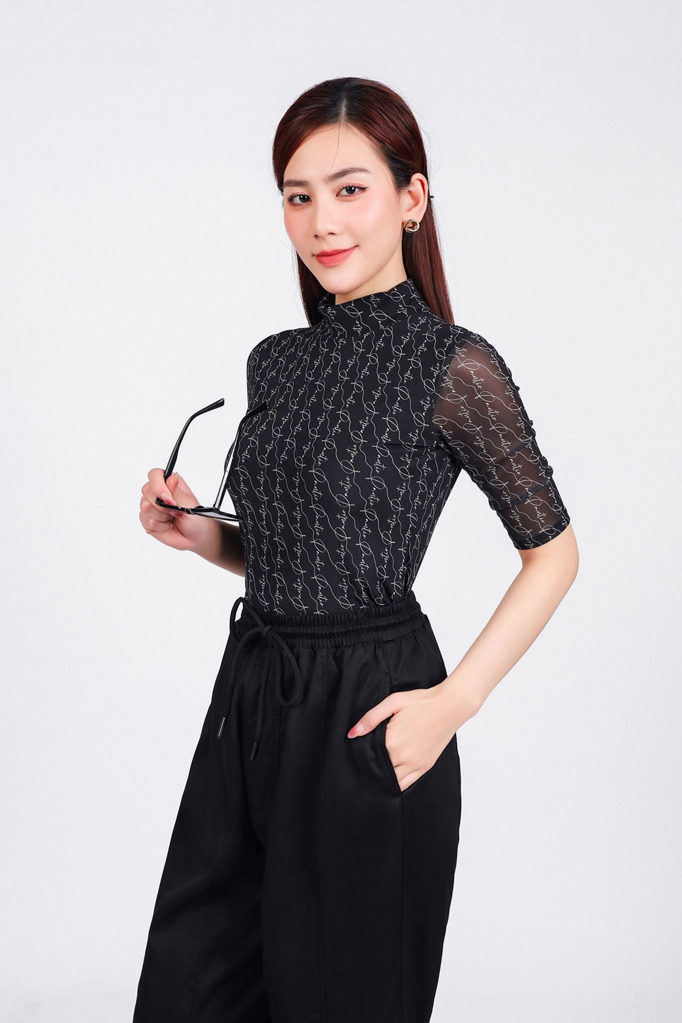 FQD51151 - Quần dài dạo phố vải kaki dáng bomber cạp chun co giãn phối dây nơ tạo kiểu - PANTIO