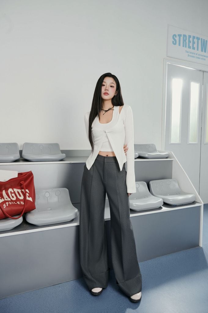 FQD51162 - Quần dài vải demin dáng suông ống rộng lên gấu phối đường ly tạo kiểu - JAN.