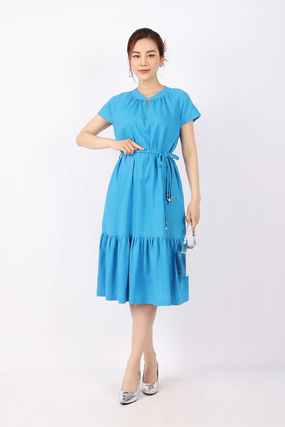 FDC13662 - Đầm công sở vải linen dáng Xoè chân xếp nhún cổ tròn phối khóa kim loại kèm dây đai tết tạo kiểu - PANTIO