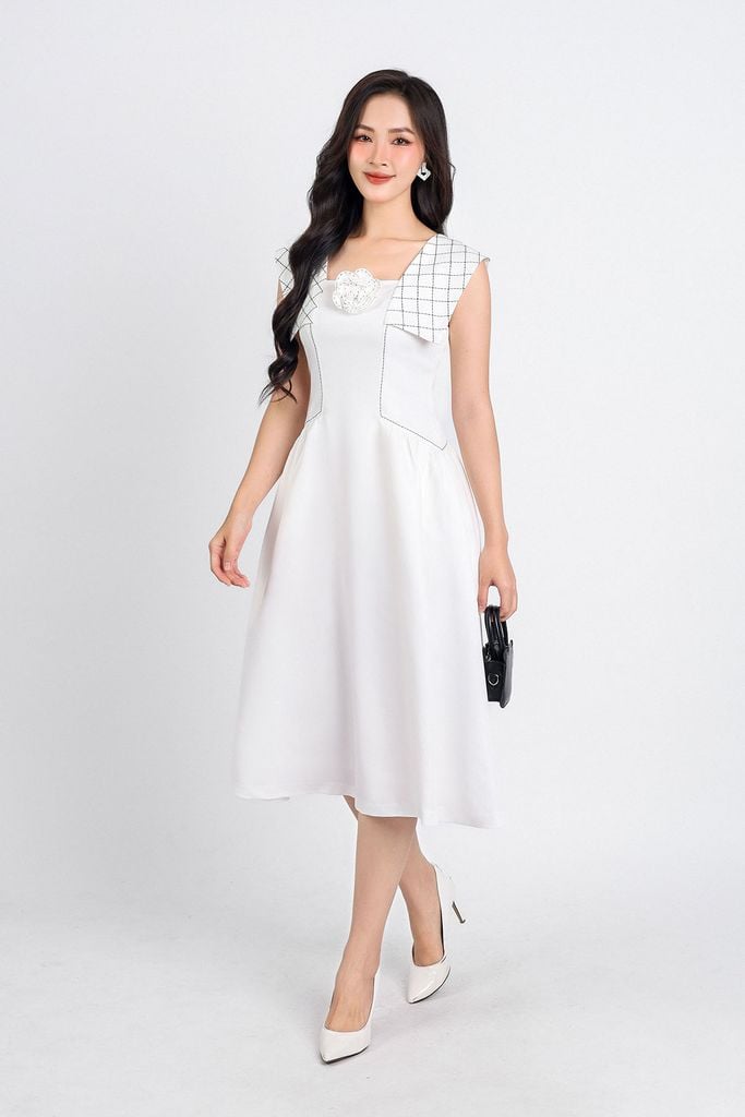 FDC14125 - Đầm công sở vải thô dáng xoè hai lớp lót habutai cổ vuông kèm hoa cài trang trí tay chờm vai thêu hoạ tiết kẻ caro eo nhún tạo kiểu khoá thân sau - PANTIO