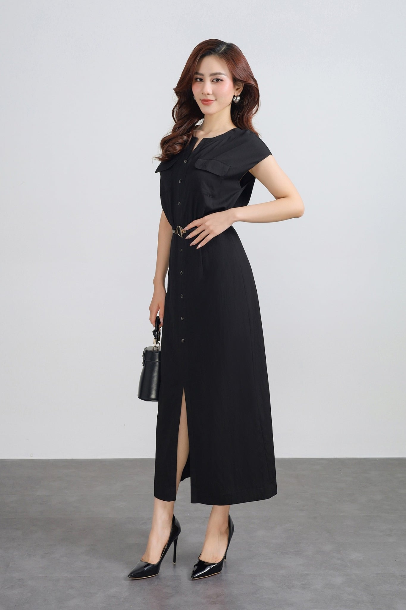 FDC15225 - Đầm công sở vải tuytsi dáng suông cổ tròn tay chờm thân áo đính nắp túi ốp phối khuy tạo kiểu - PANTIO