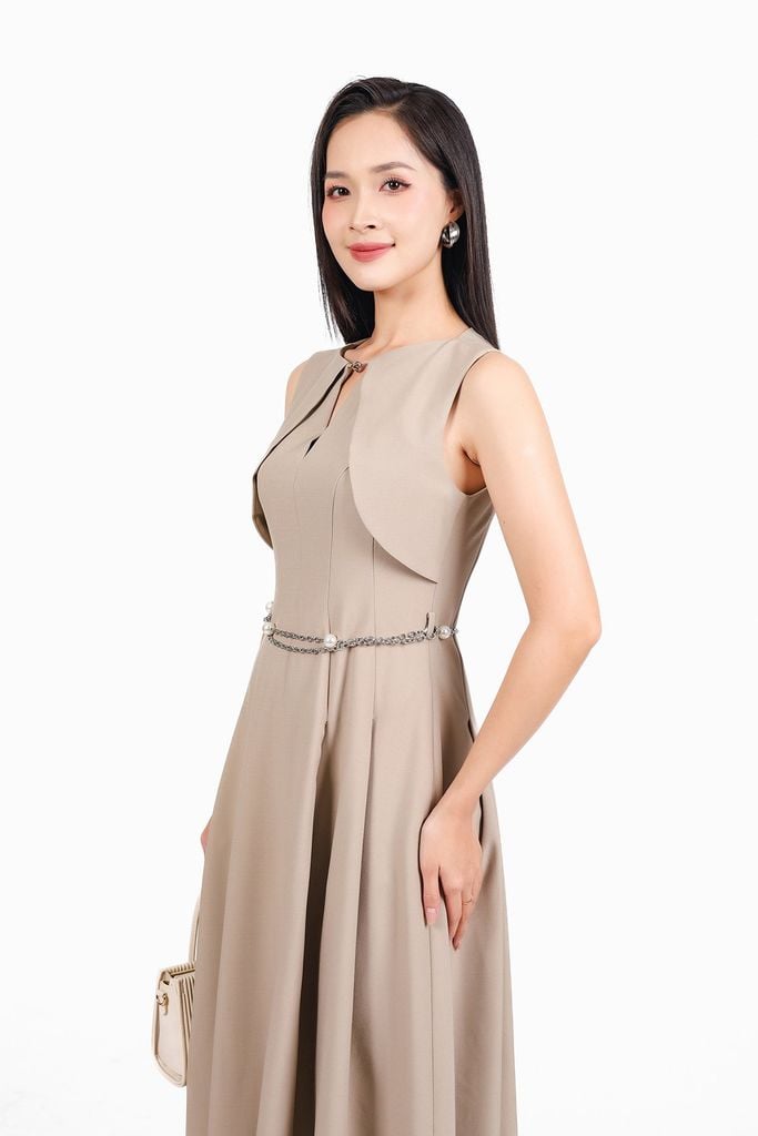 FDC15262 - Đầm công sở vải thô đũi dáng A ôm eo cổ tròn xẻ V thân váy xếp ly bung tạo xoè khoá thân sau - PANTIO