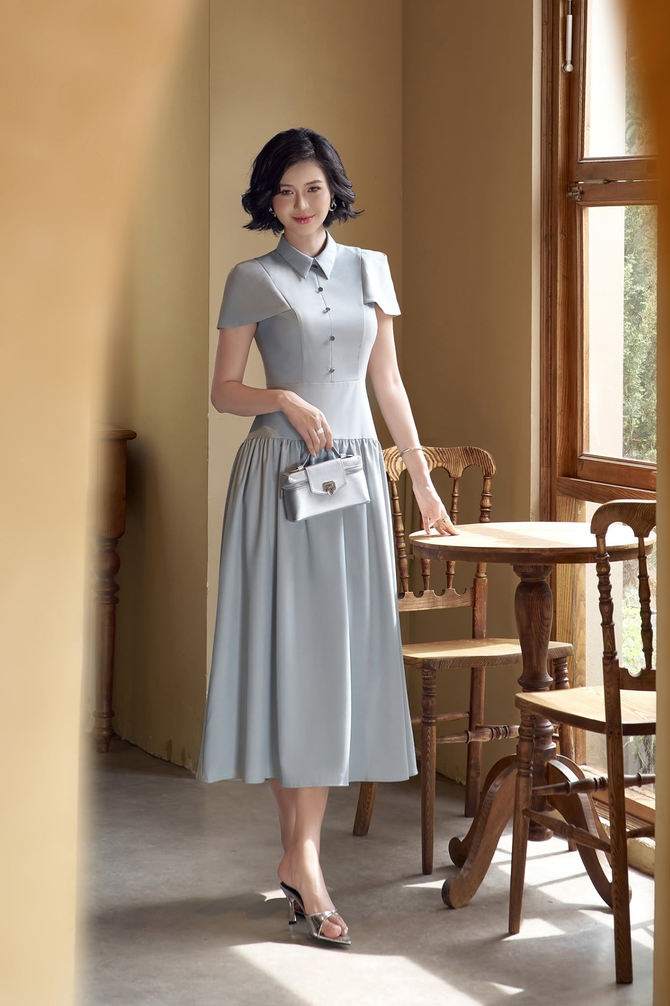 FDC15273 - Đầm công sở vải thô đũi dáng A cổ đức eo phối cạp bản to xếp nhún tạo kiểu khoá thân sau - PANTIO