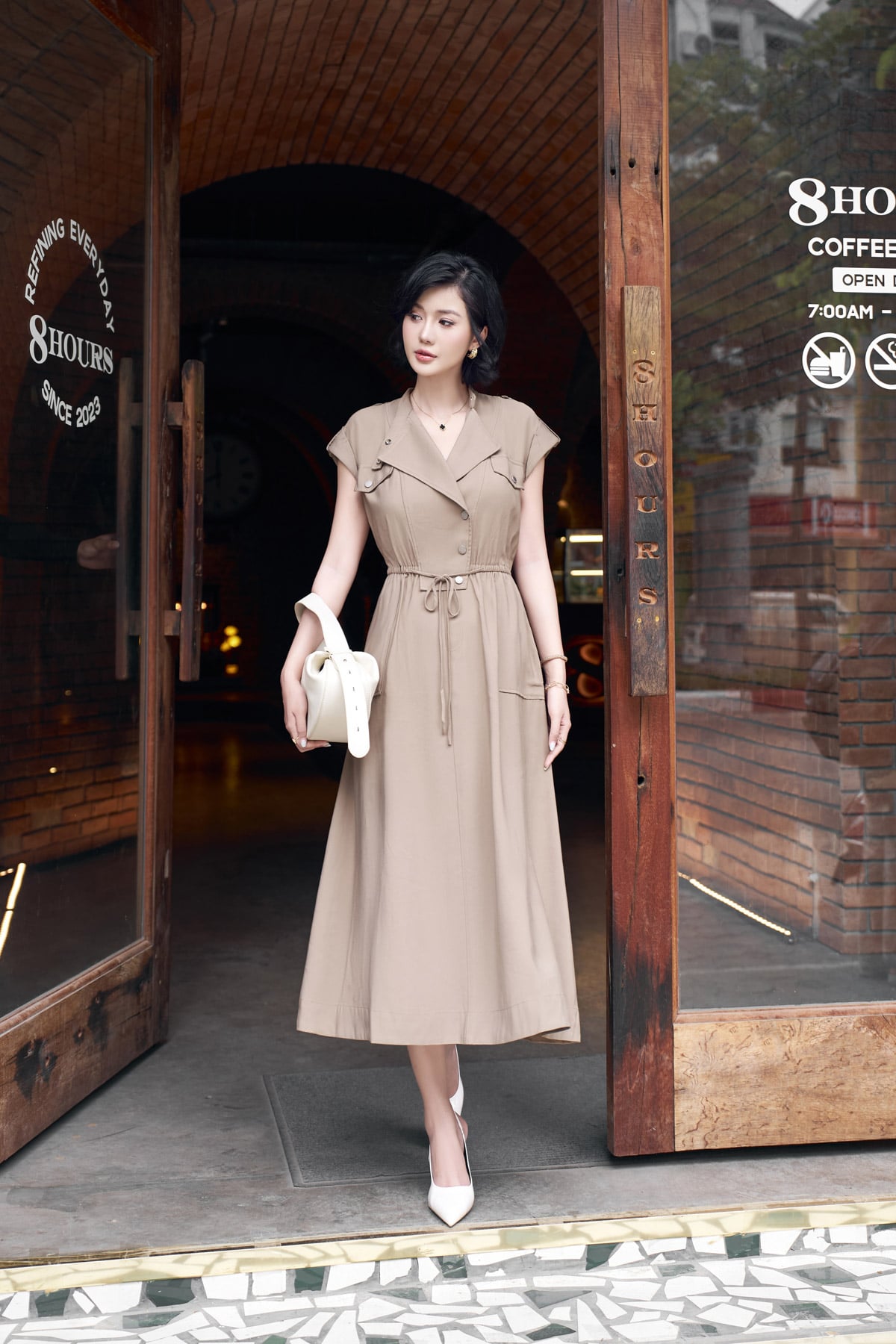 FDC15294 - Đầm công sở vải tuytsi dáng suông cổ hai ve vai chờm thân váy phối ly tạo kiểu eo bo chun co giãn - PANTIO